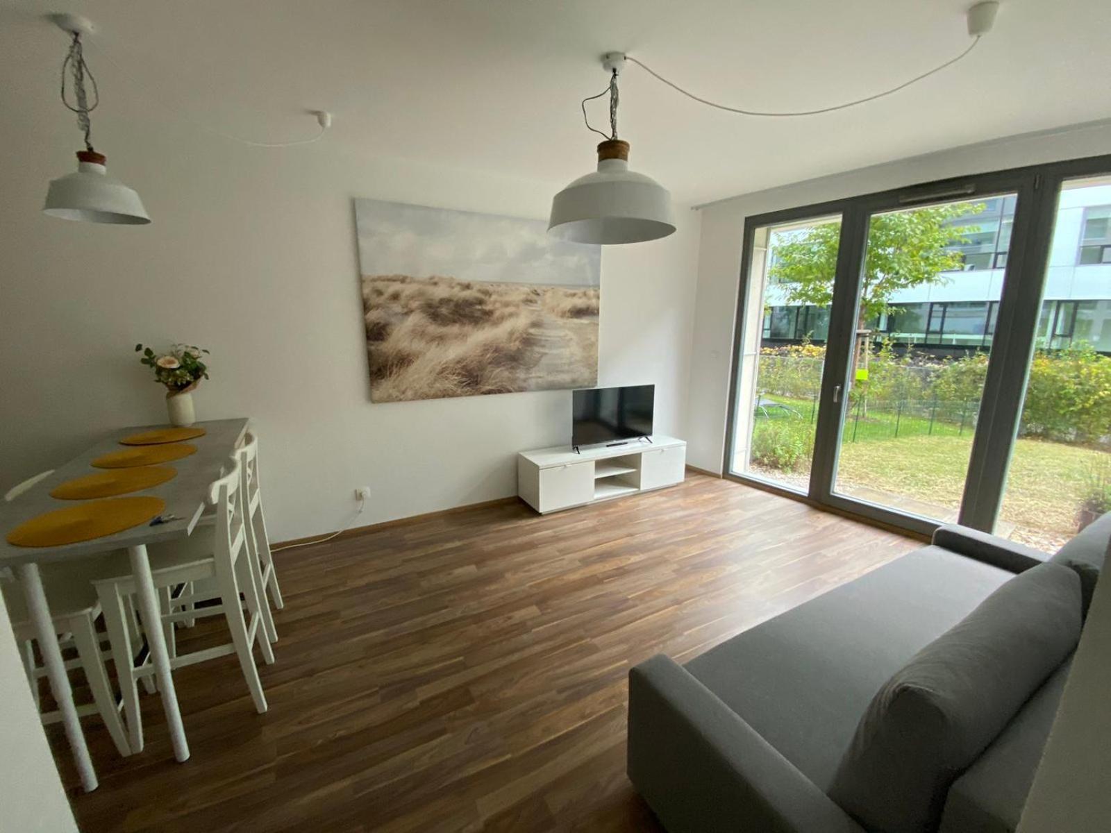 Residence Port Karolina Prag Eksteriør billede